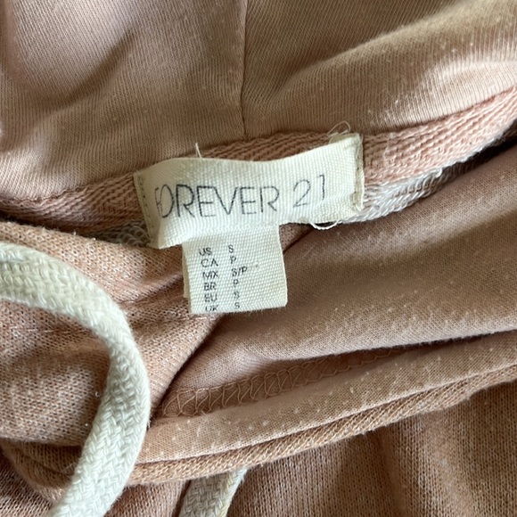 Forever 21 Cropped Sweatshirt - Picture 7 of 7